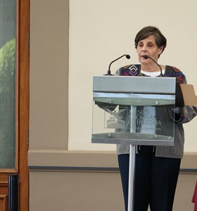 Premio al trabajo de investigación en el campo de las humanidades del...