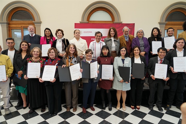 Premio Josefina Zoraida Vázquez / Premios INEHRM