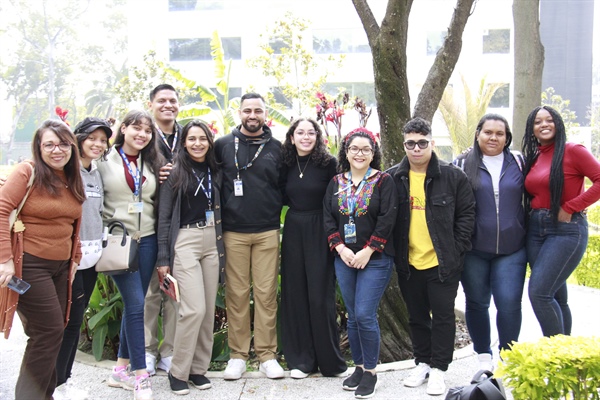 Universidad Pedagógica de Nacional de Honduras visita las instalaciones del DIE