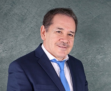 Bulmaro Cisneros Vega