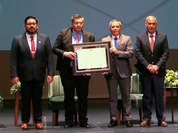 Confieren el grado de Doctorado Honoris Causa a Carlos Artemio Coello Coello, investigador del Cinvestav.
